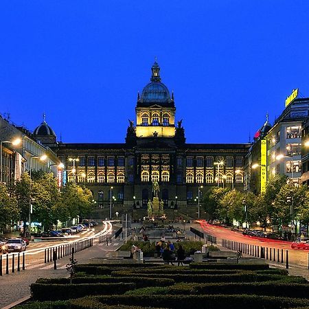 Helen Homestay Vaclavske Namesti Praha Bagian luar foto