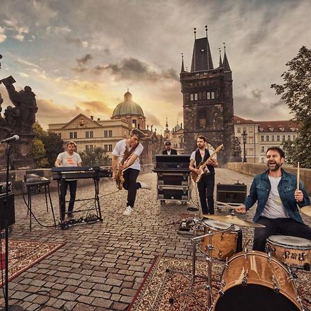 Helen Homestay Vaclavske Namesti Praha Bagian luar foto
