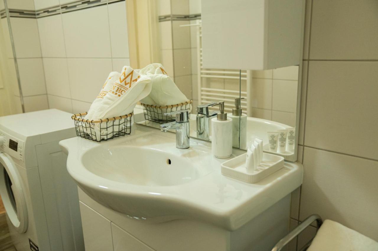 Helen Homestay Vaclavske Namesti Praha Bagian luar foto